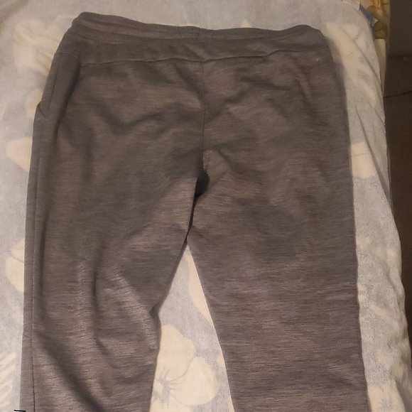 Mens/Unisex sweatpants, new without tags size 34" waist - Picture 3 of 4